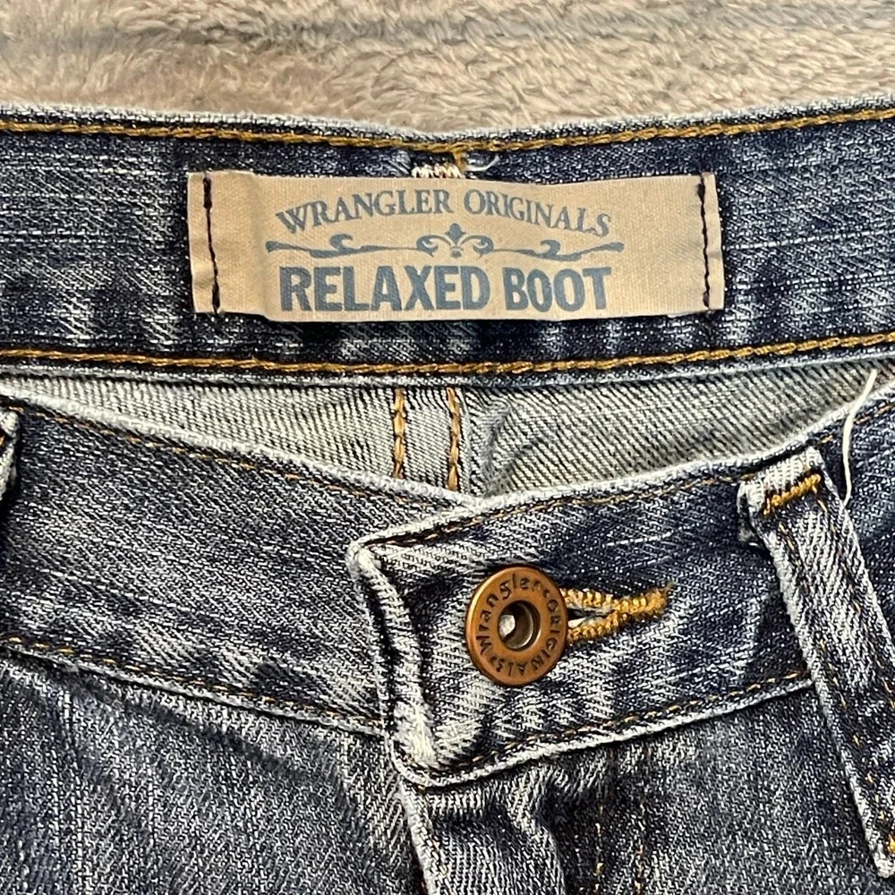 Wrangler Originals Men Cowboy Western Relaxed Boot Medium Wash Denim Jean 30x30*